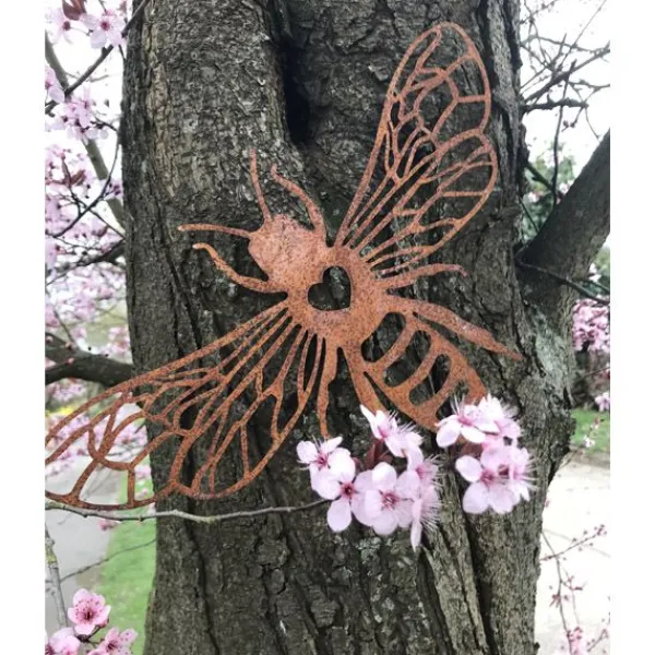 National Trust Bee Wall Plaque, Rusty Metal Online