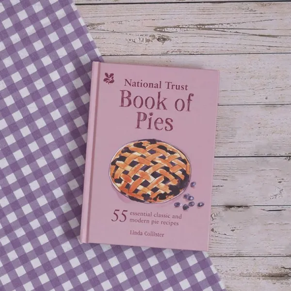 National Trust Book of Pies Clearance
